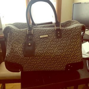 Liz Claiborne carry on roller bag